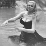 She conquered European cinema with a single scene. But Anita Ekberg’s real story is even more dramatic than her roles.