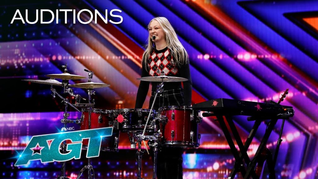 17-Year-Old Mia Morris Rocks AGT as a One-Woman Band — Judges Can’t Believe Their Ears!
